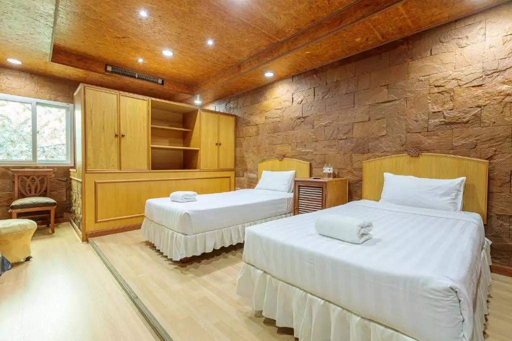 PJ Watergate Hotel
